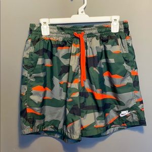 Men's Nike Sportswear Camo Woven Shorts - Medium